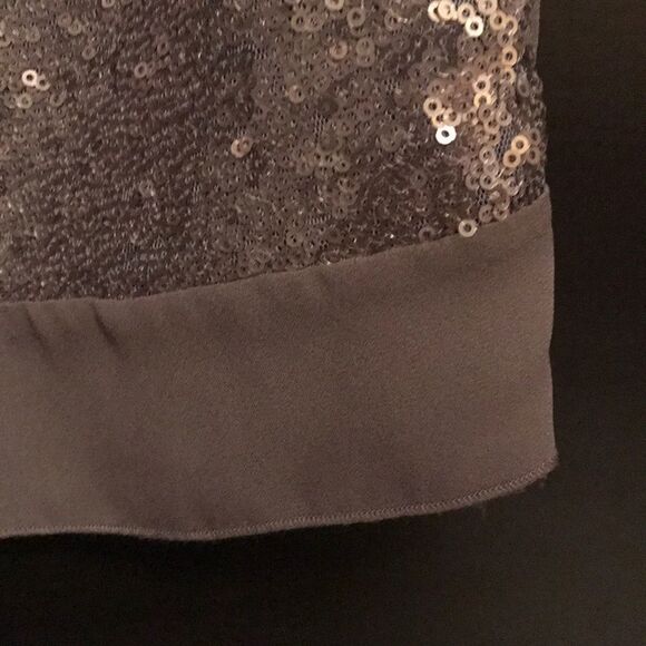NWT Halston Dark Grey Sequin Blouse - Size Small - Picture 4 of 7